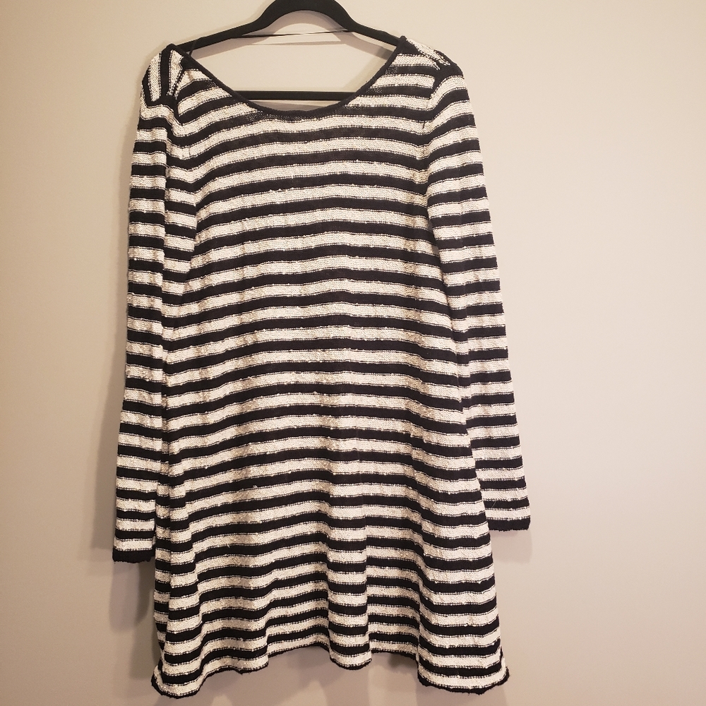Free People black and cream striped long sweater swing tunic dress Size Medium